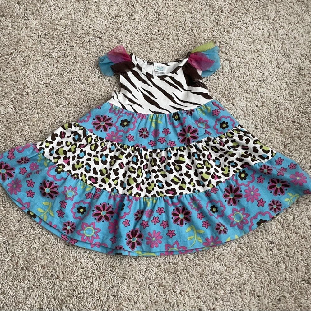 peaches n cream girls dress, size 3T!
